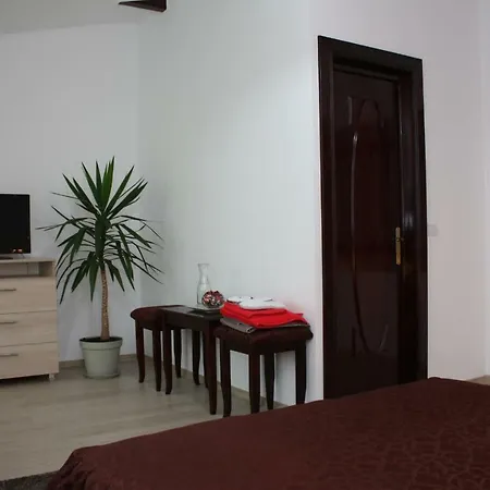 Casa Ianis 3* 브라쇼브